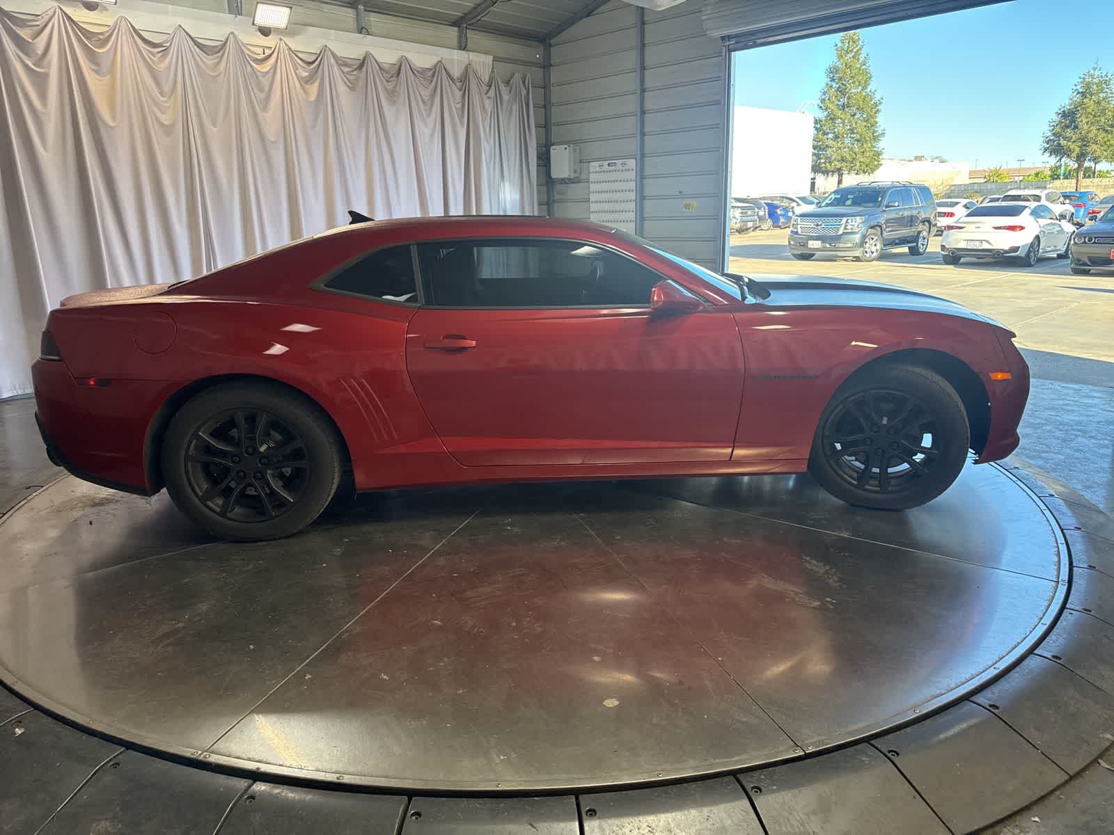 Thumbnail: 2015 Chevrolet Camaro - 4