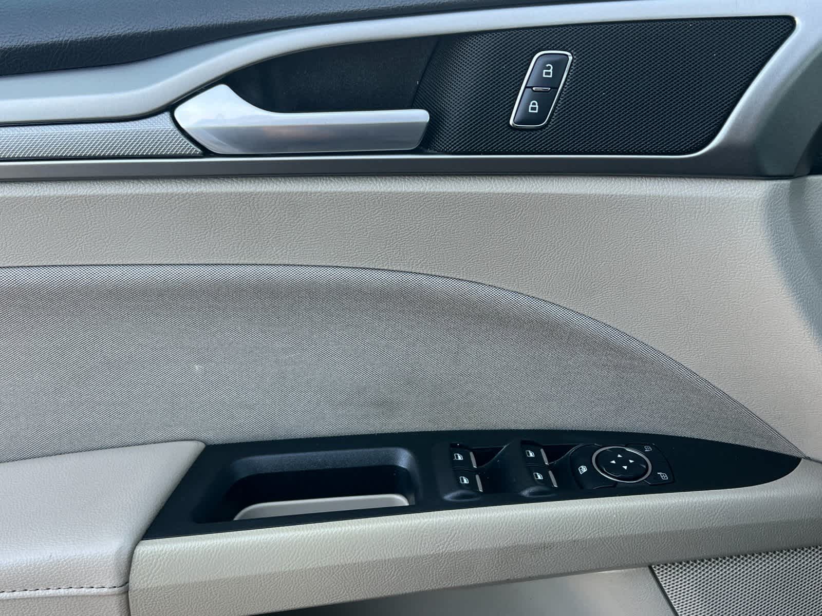 Thumbnail: 2019 Ford Fusion - 12