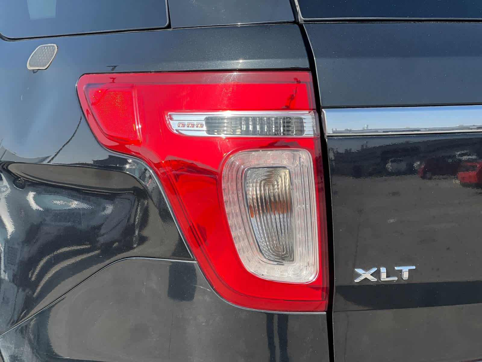 Thumbnail: 2014 Ford Explorer - 28