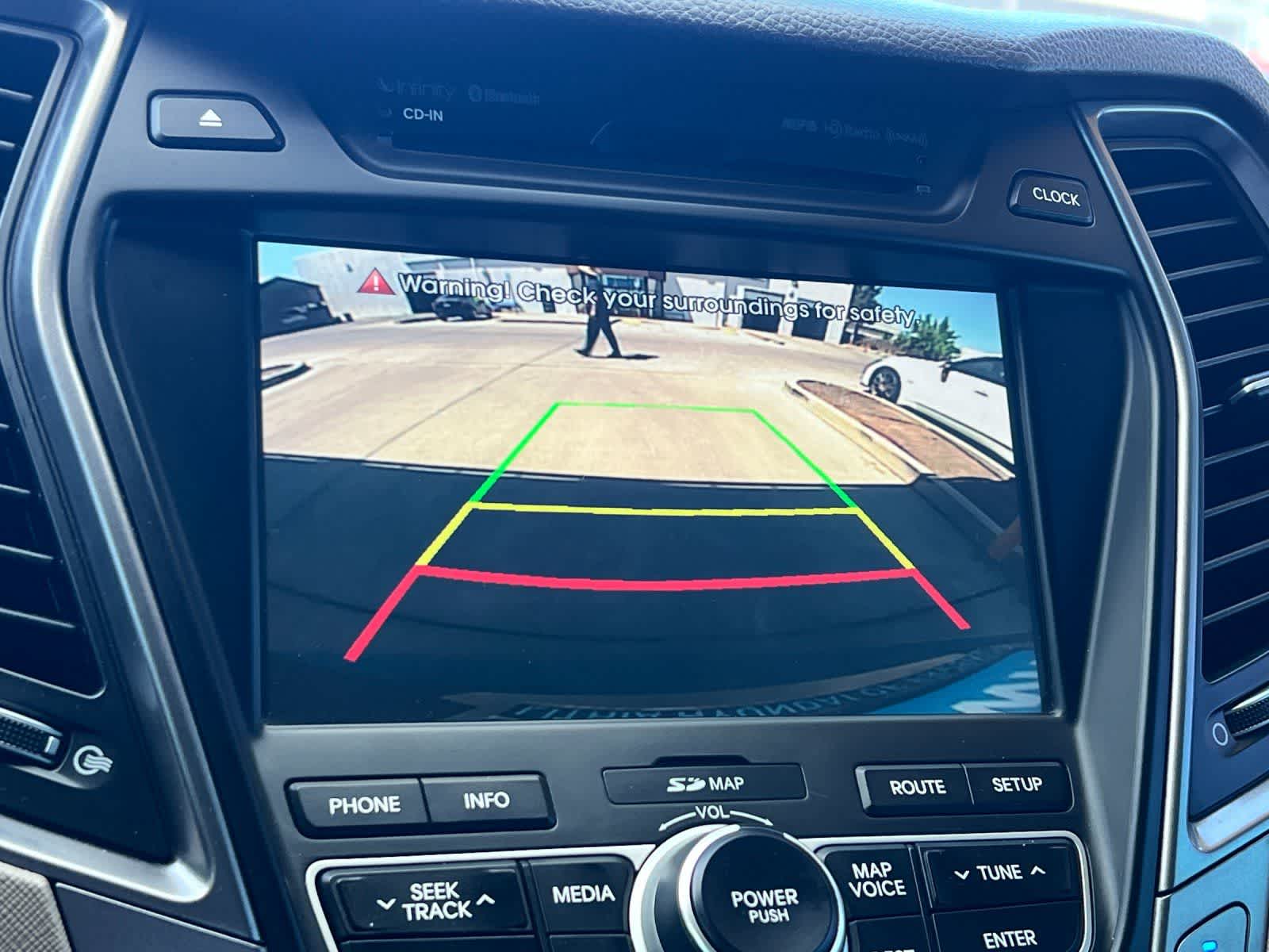 Thumbnail: 2015 Hyundai Santa Fe - 22