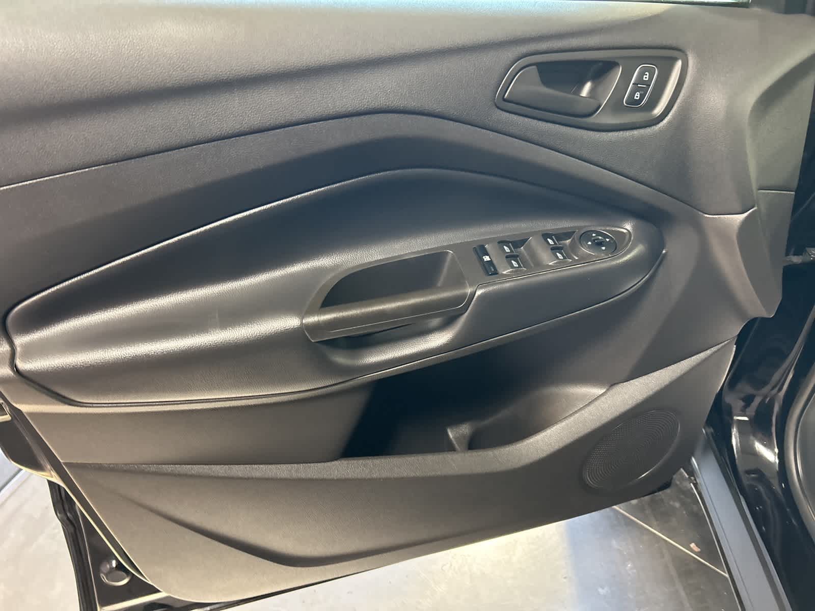 Thumbnail: 2019 Ford Escape - 22