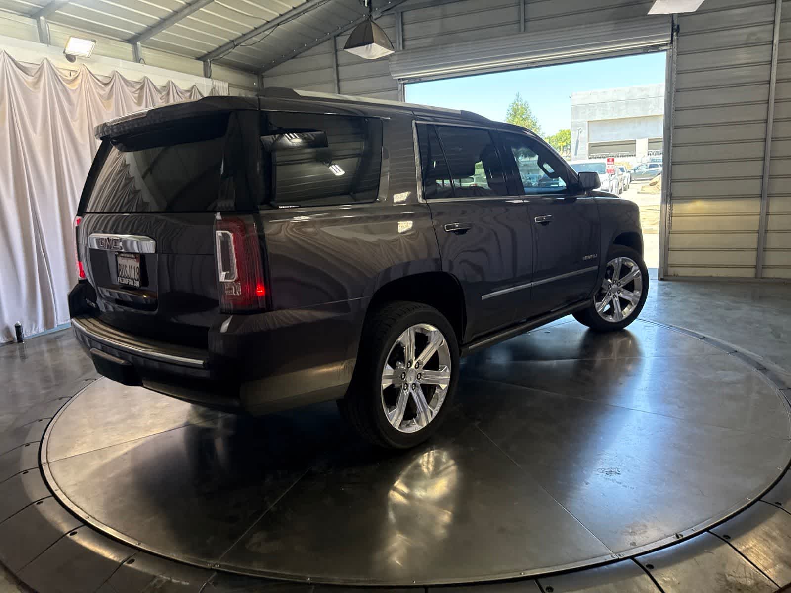 Thumbnail: 2017 GMC Yukon - 4