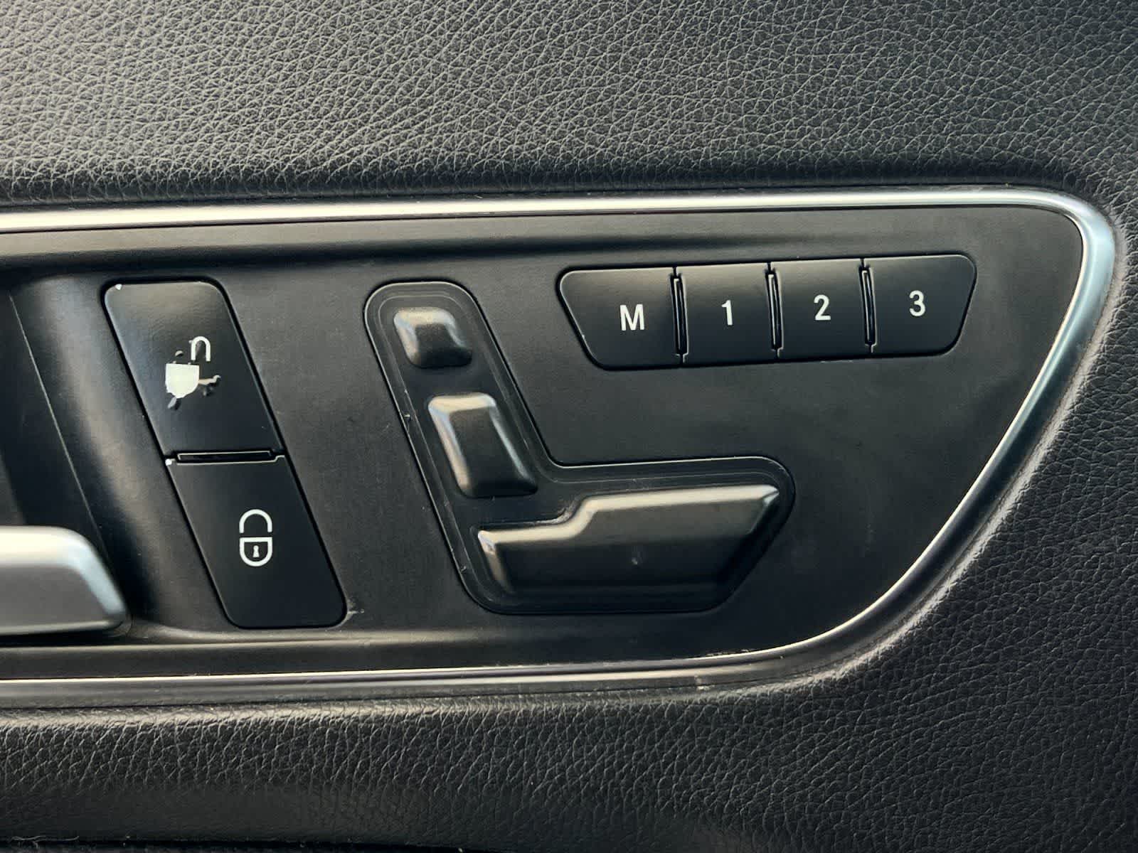 Thumbnail: 2014 Mercedes-Benz CLA - 14