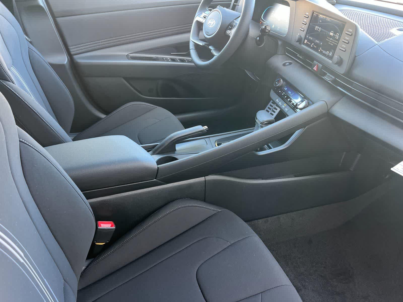 Thumbnail: 2026 Hyundai Elantra - 16