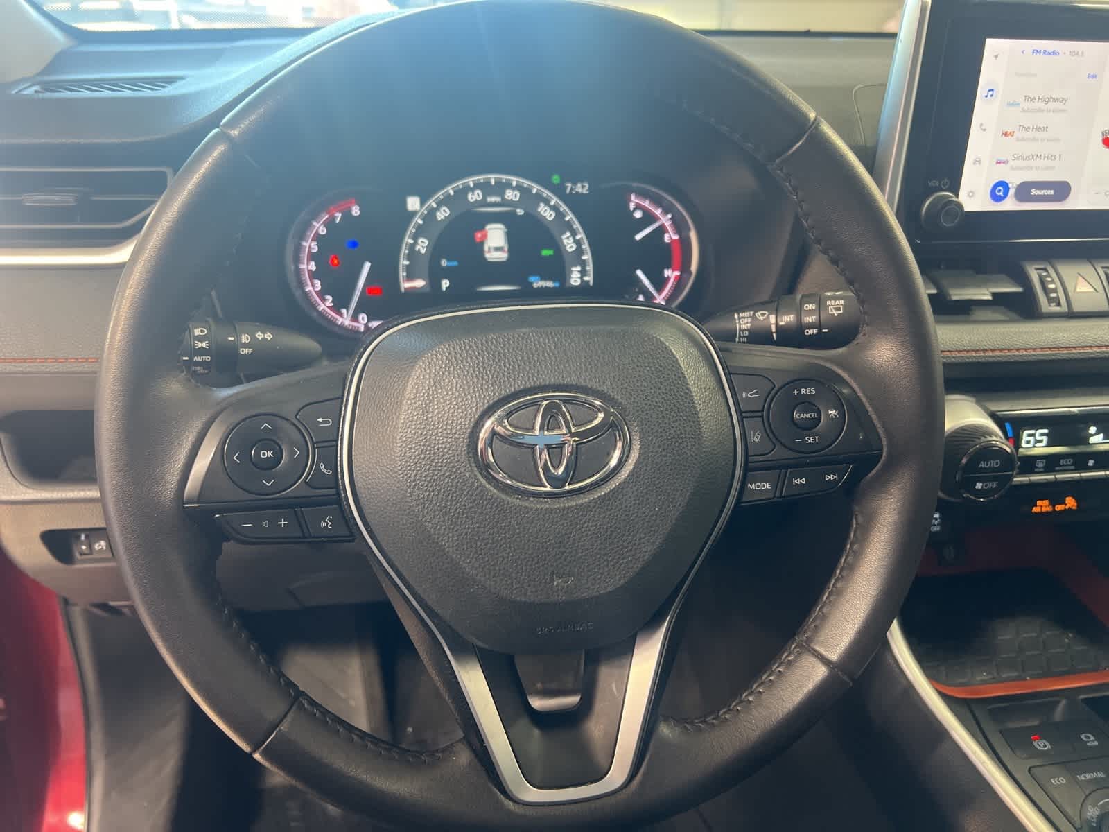 Thumbnail: 2023 Toyota RAV4 - 29