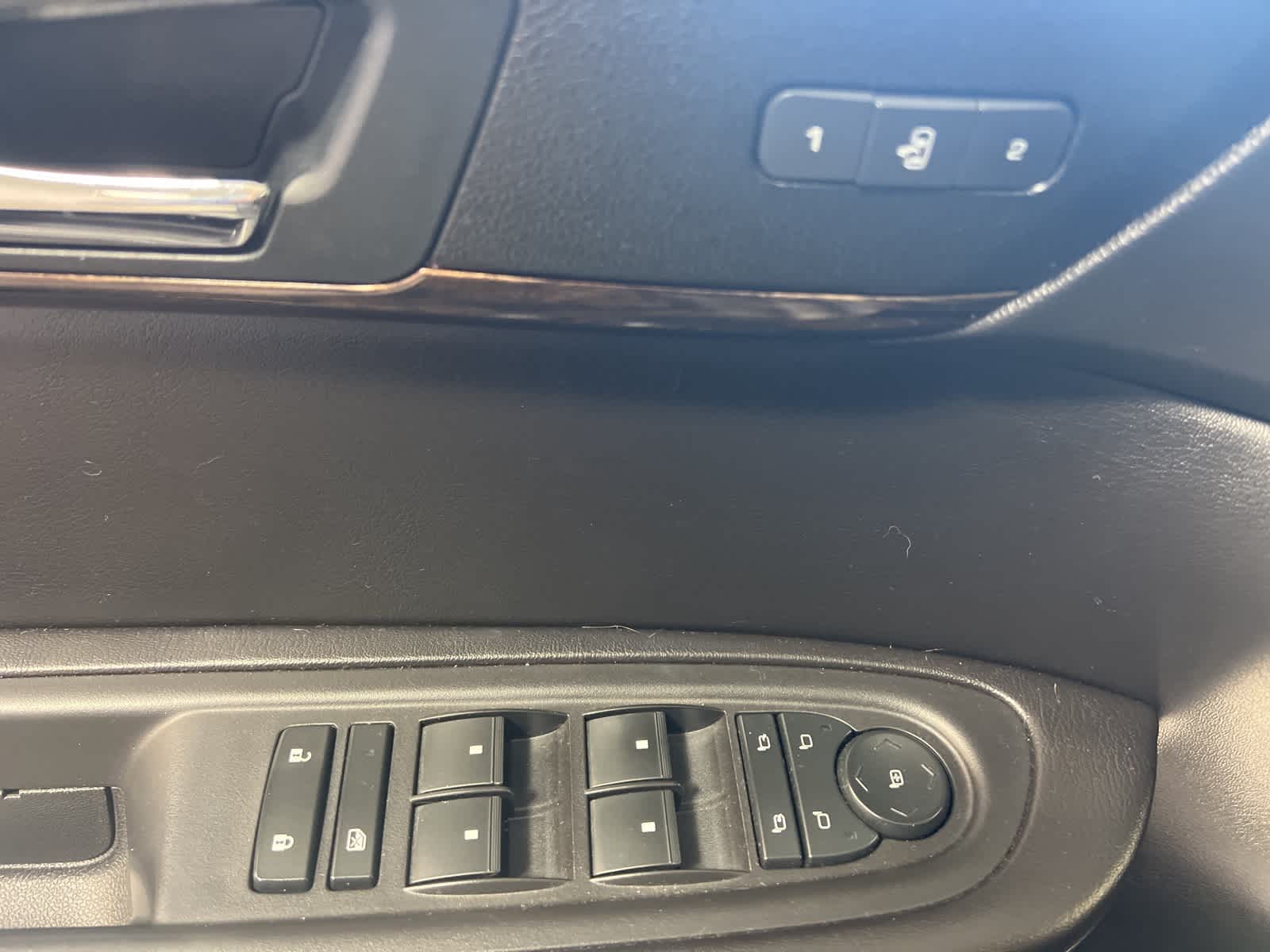 Thumbnail: 2016 GMC Acadia - 21