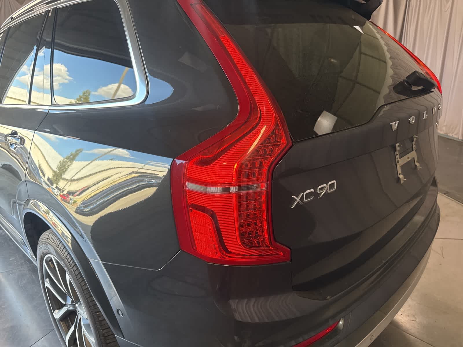 Thumbnail: 2016 Volvo XC90 - 10