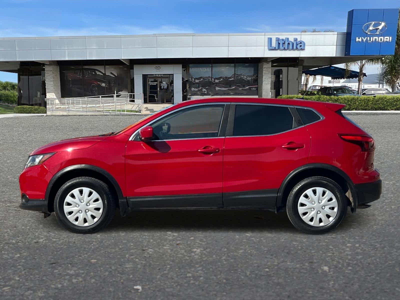 Thumbnail: 2018 Nissan Rogue Sport - 5