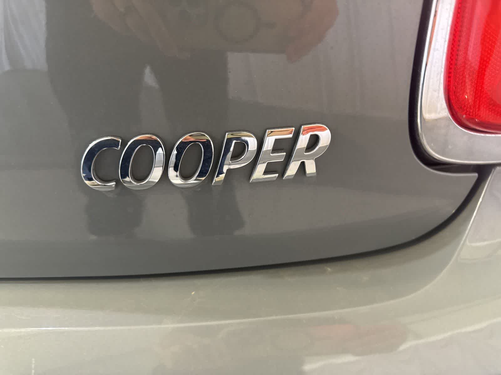 Thumbnail: 2016 MINI Cooper Hardtop - 11