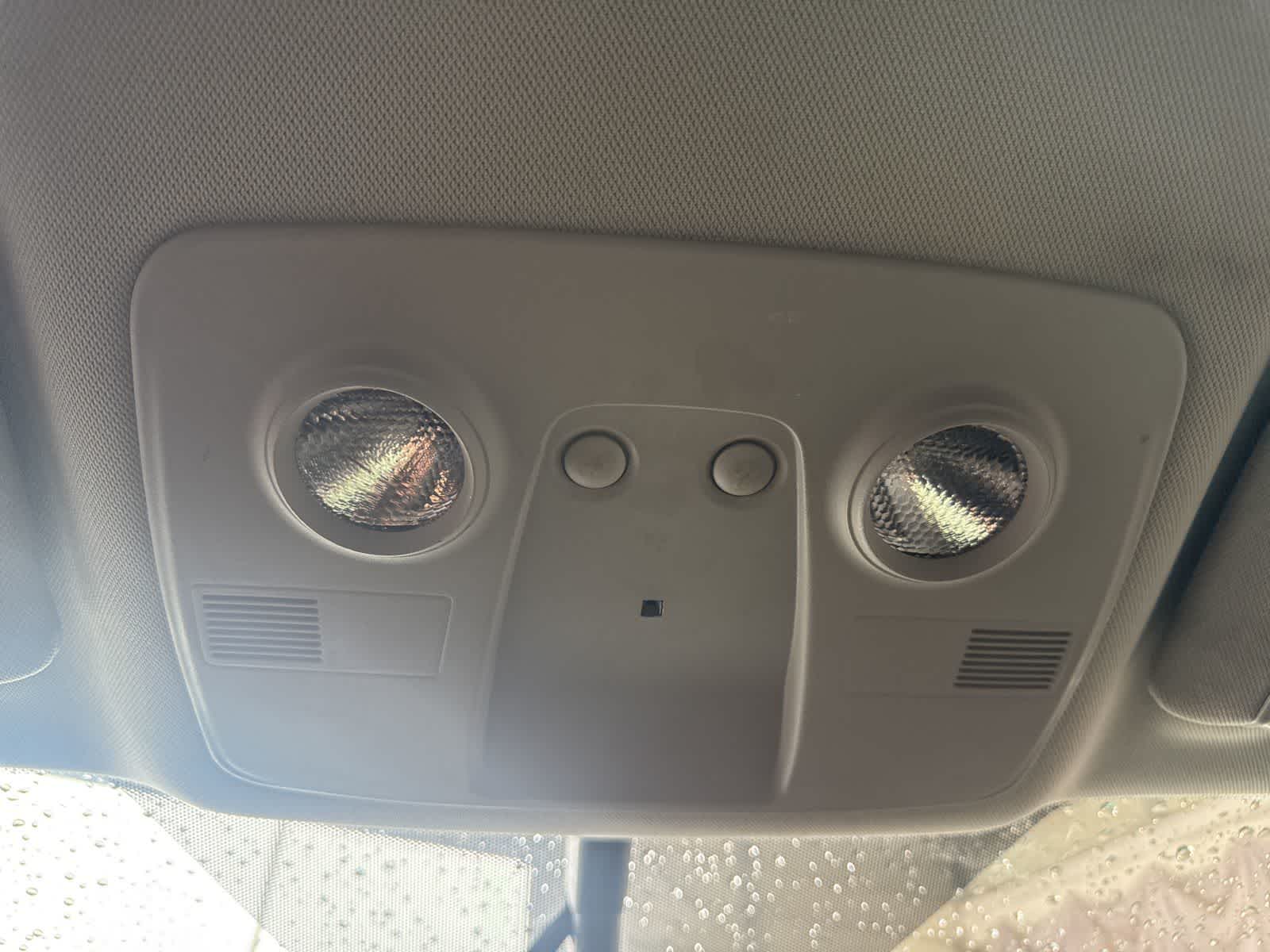 Thumbnail: 2017 Chevrolet Traverse - 28