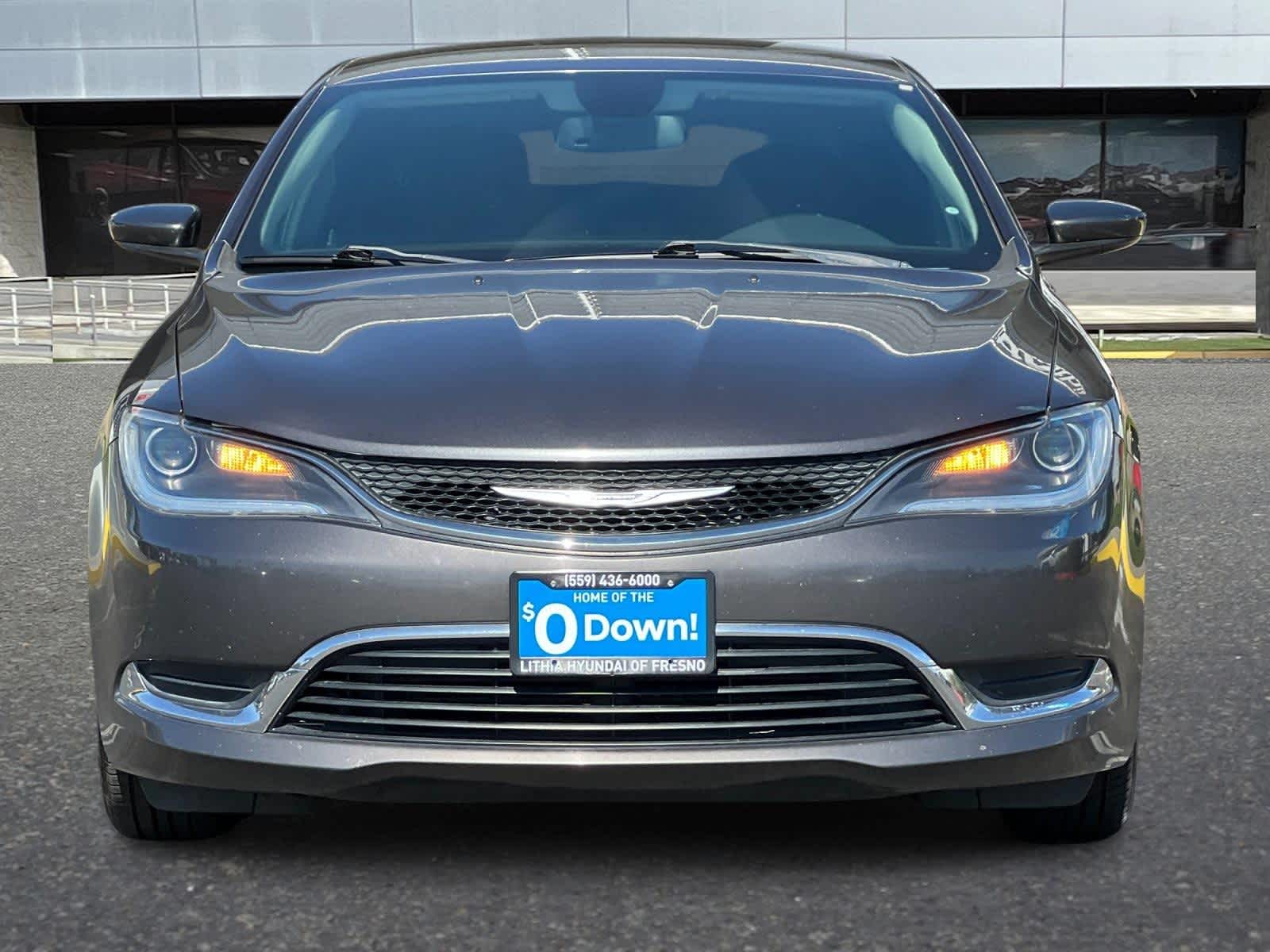Thumbnail: 2016 Chrysler 200 - 10