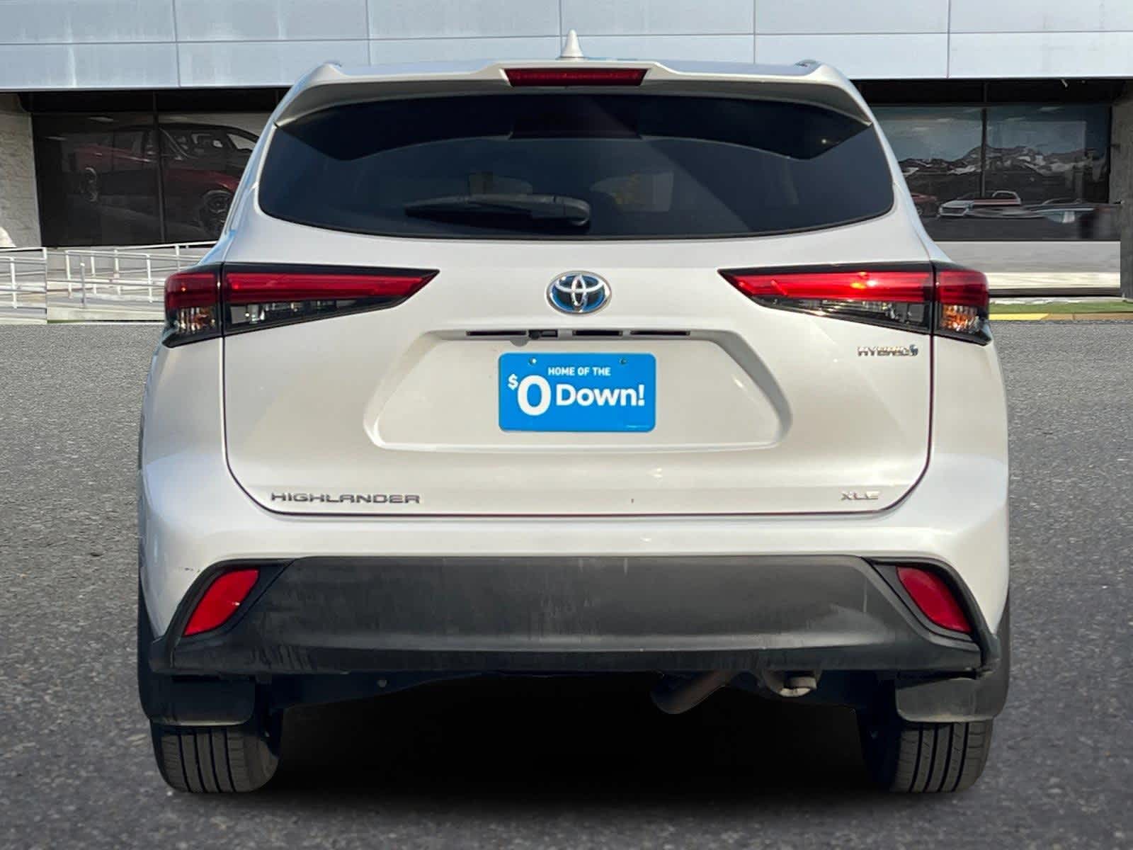 Thumbnail: 2022 Toyota Highlander - 7