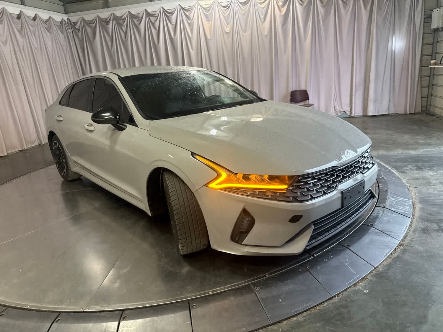2022 Kia K5 GT-Line photo 2