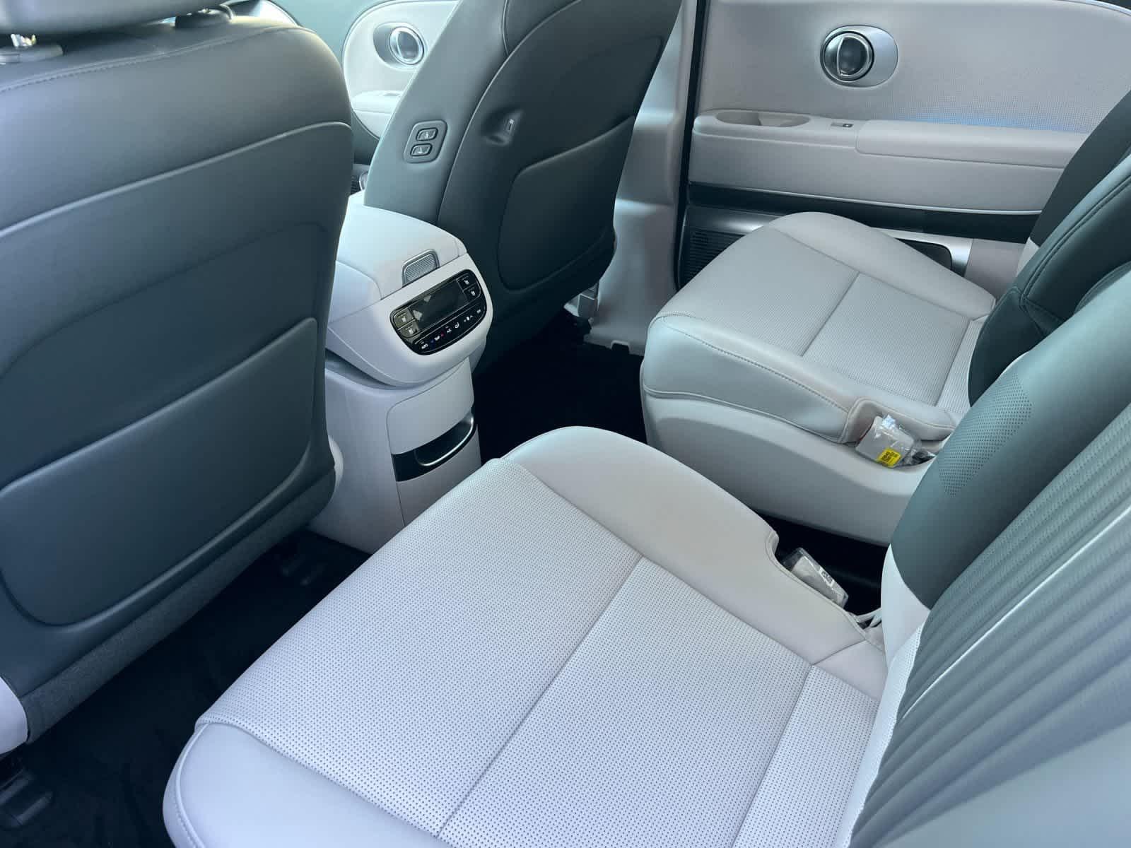 Thumbnail: 2026 Hyundai Ioniq - 4