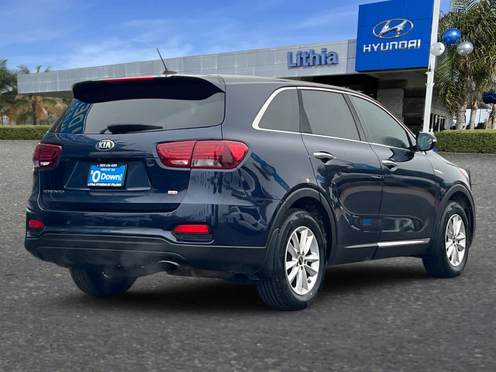 Thumbnail: 2019 Kia Sorento - 2