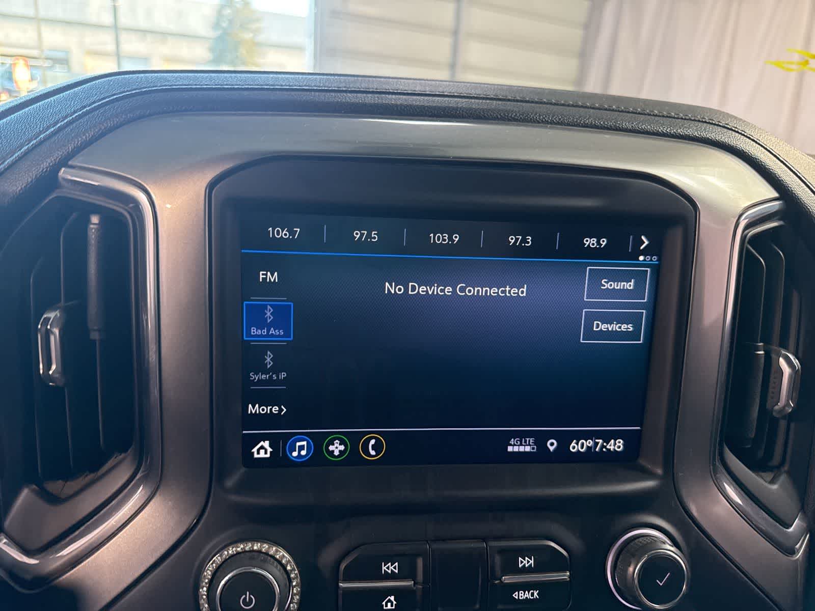 Thumbnail: 2021 Chevrolet Silverado 1500 - 25