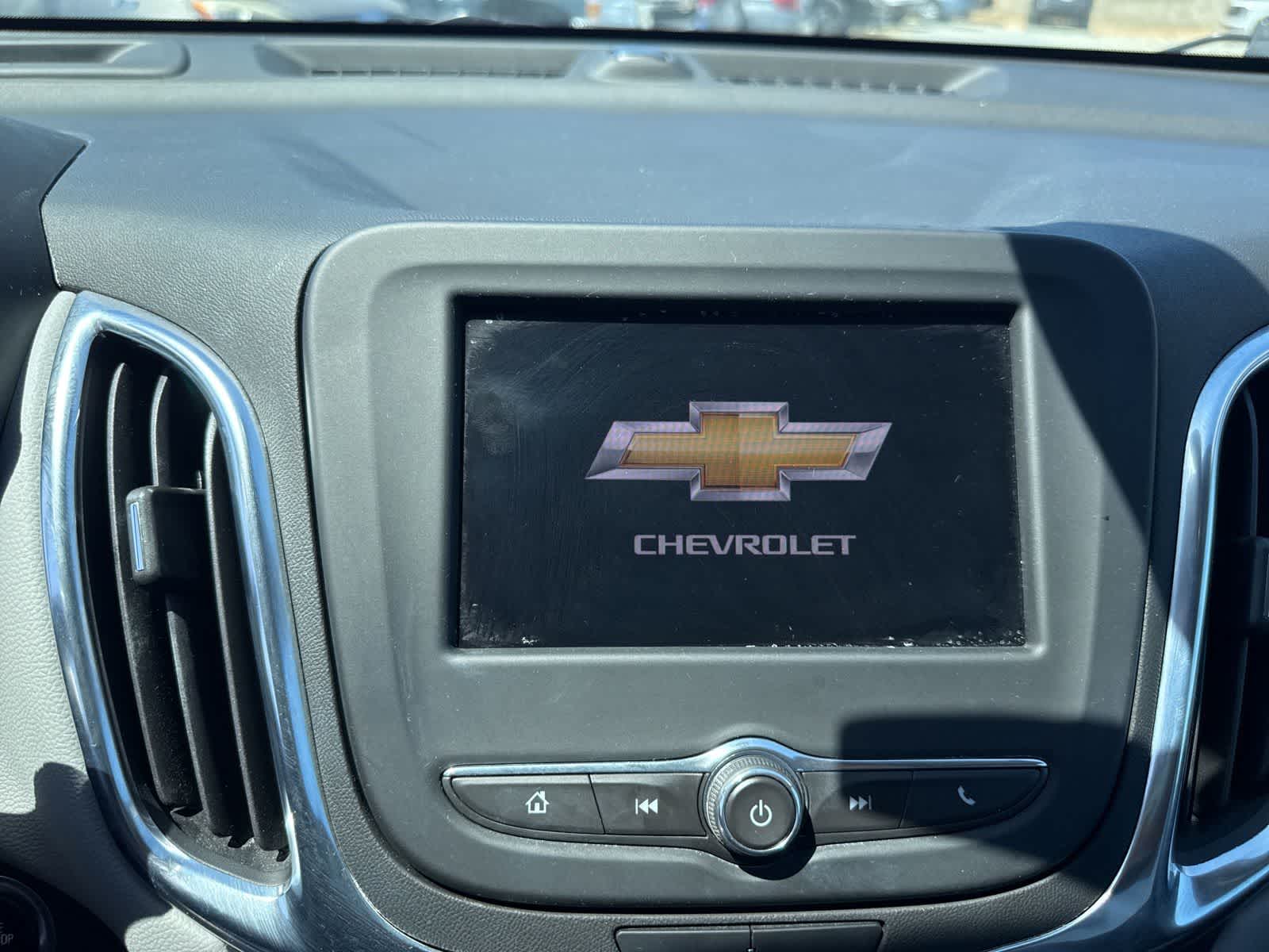 Thumbnail: 2022 Chevrolet Equinox - 25