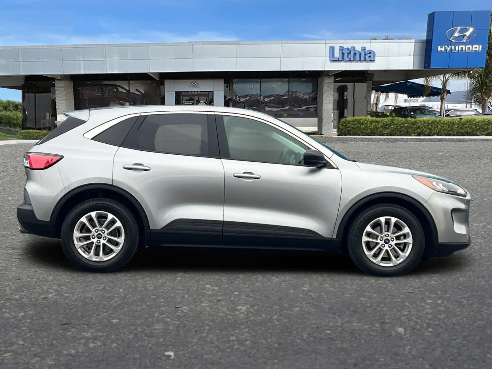 Thumbnail: 2022 Ford Escape - 8