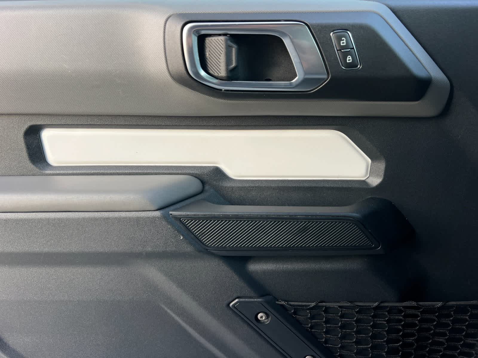 Thumbnail: 2022 Ford Bronco - 13