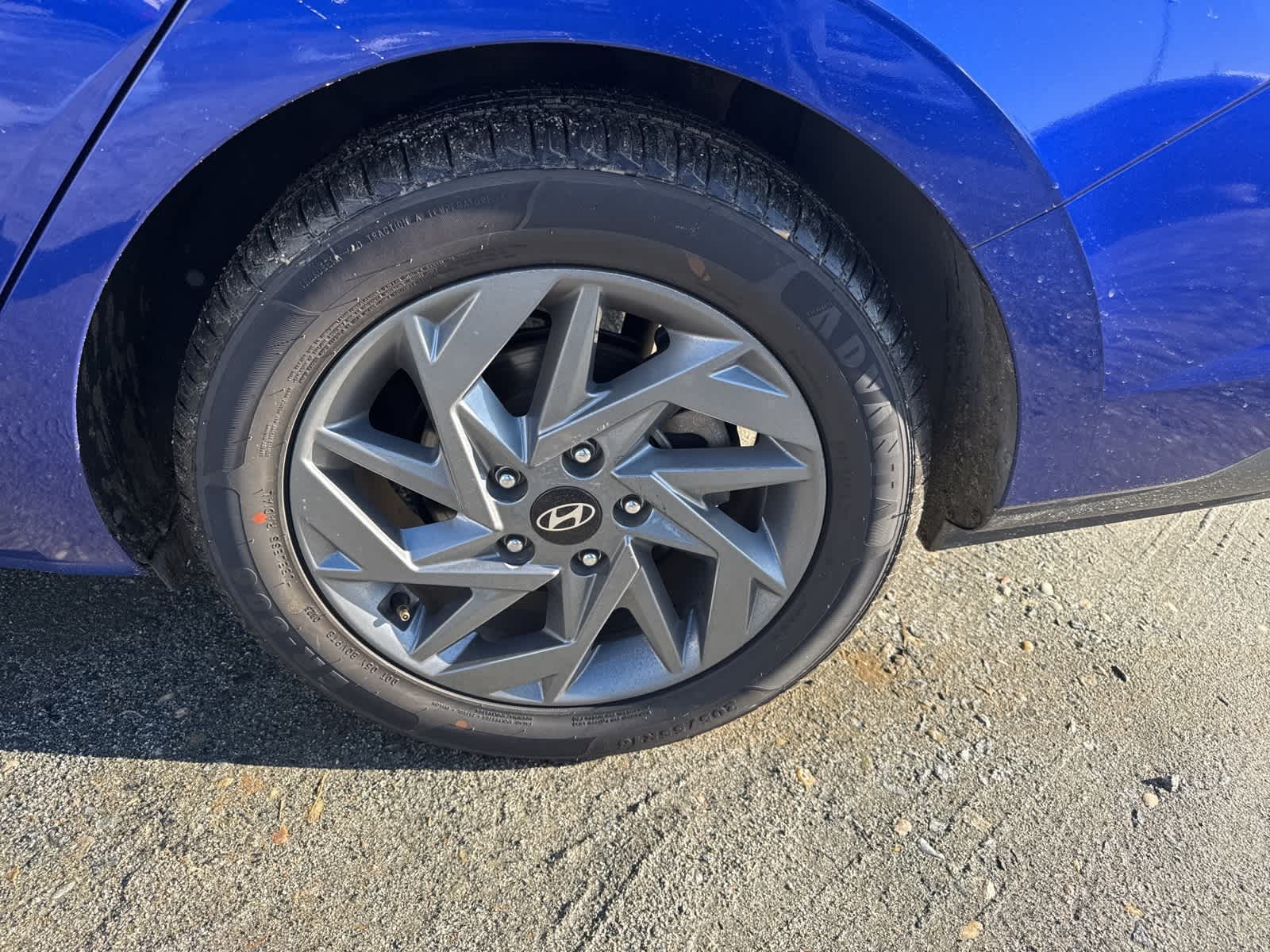 Thumbnail: 2024 Hyundai Elantra - 10