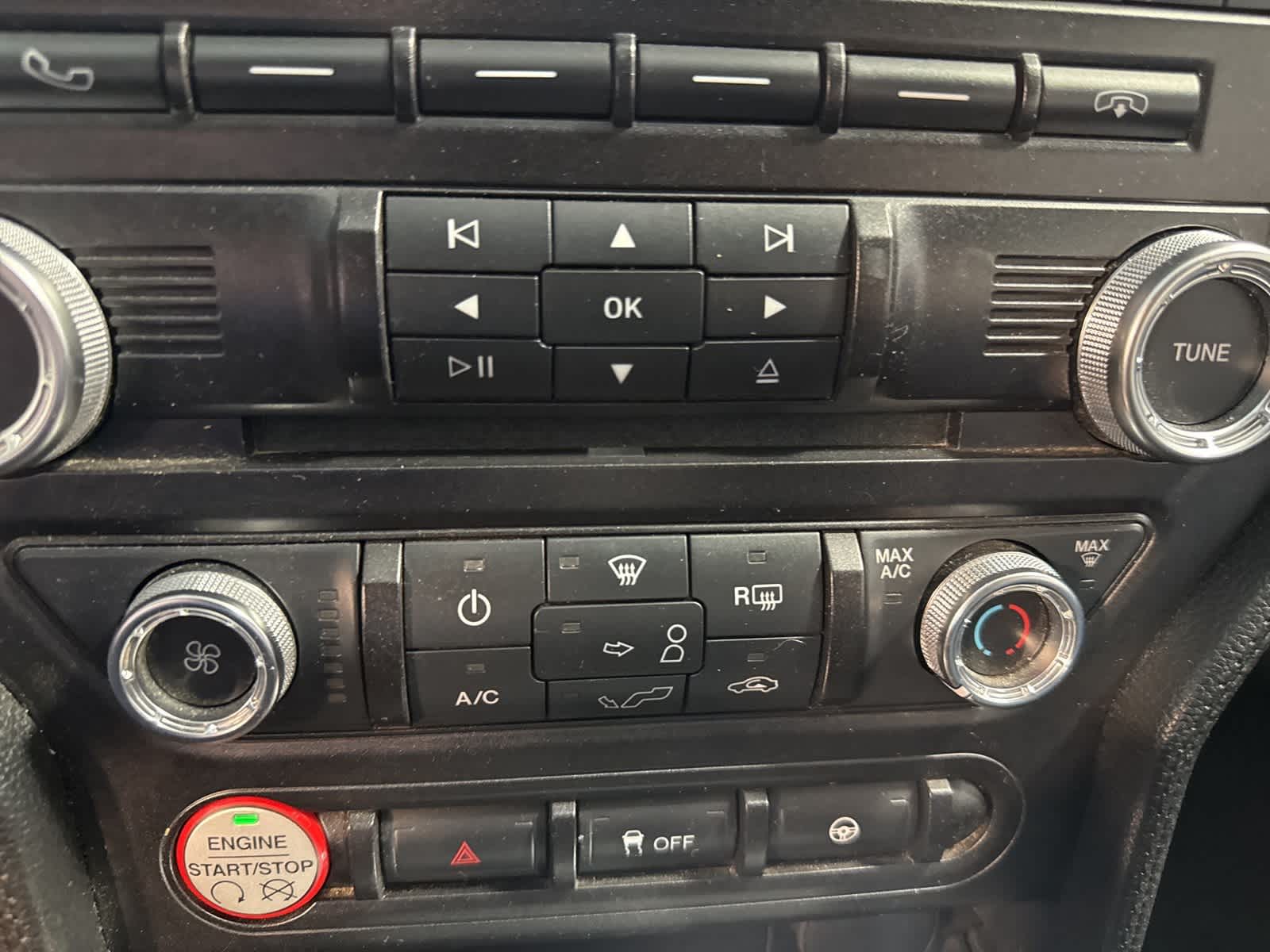 Thumbnail: 2015 Ford Mustang - 17