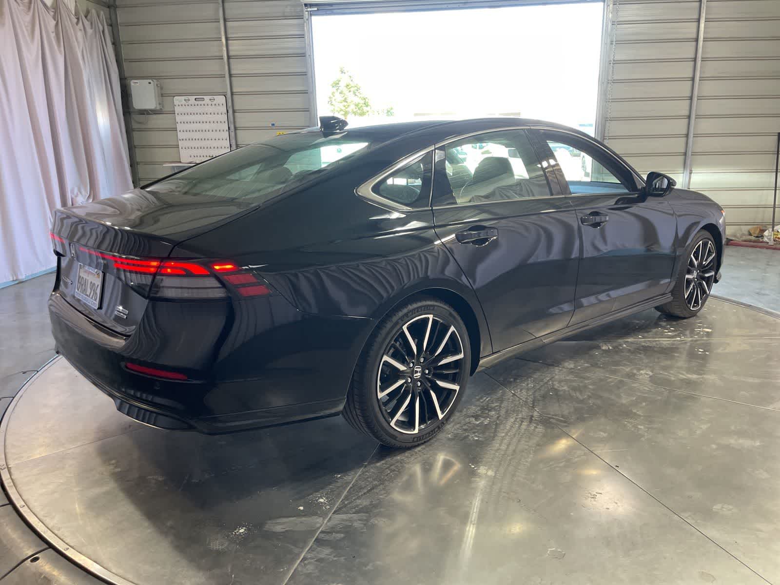 2024 Honda Accord Hybrid Touring photo 4