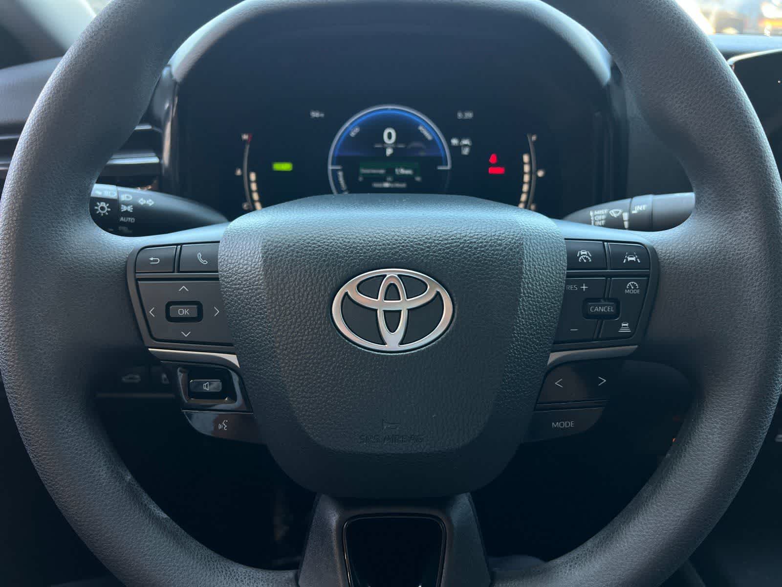 Thumbnail: 2025 Toyota Camry - 23