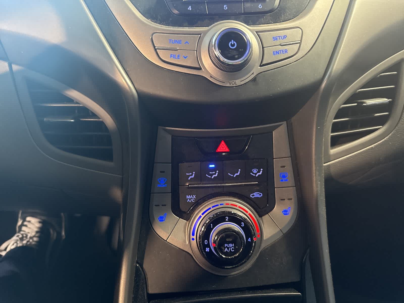 Thumbnail: 2013 Hyundai Elantra - 26