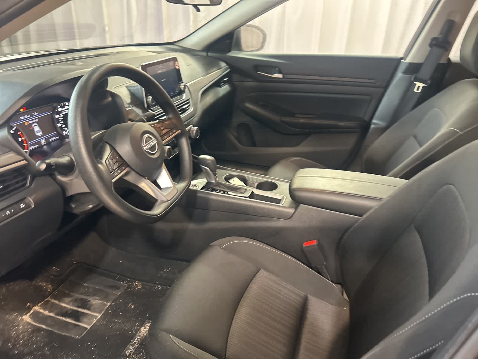 Thumbnail: 2025 Nissan Altima - 24