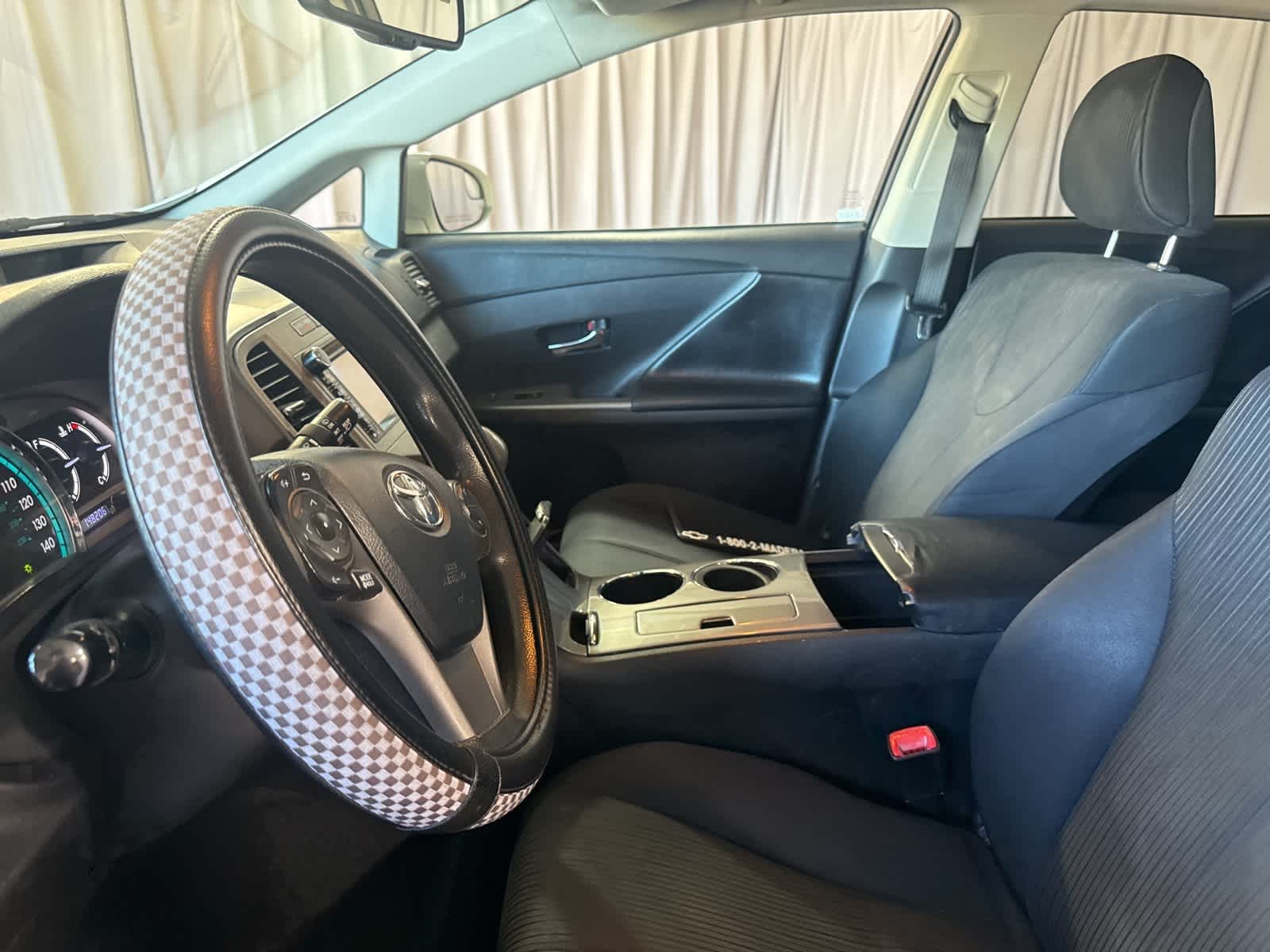 Thumbnail: 2013 Toyota Venza - 19