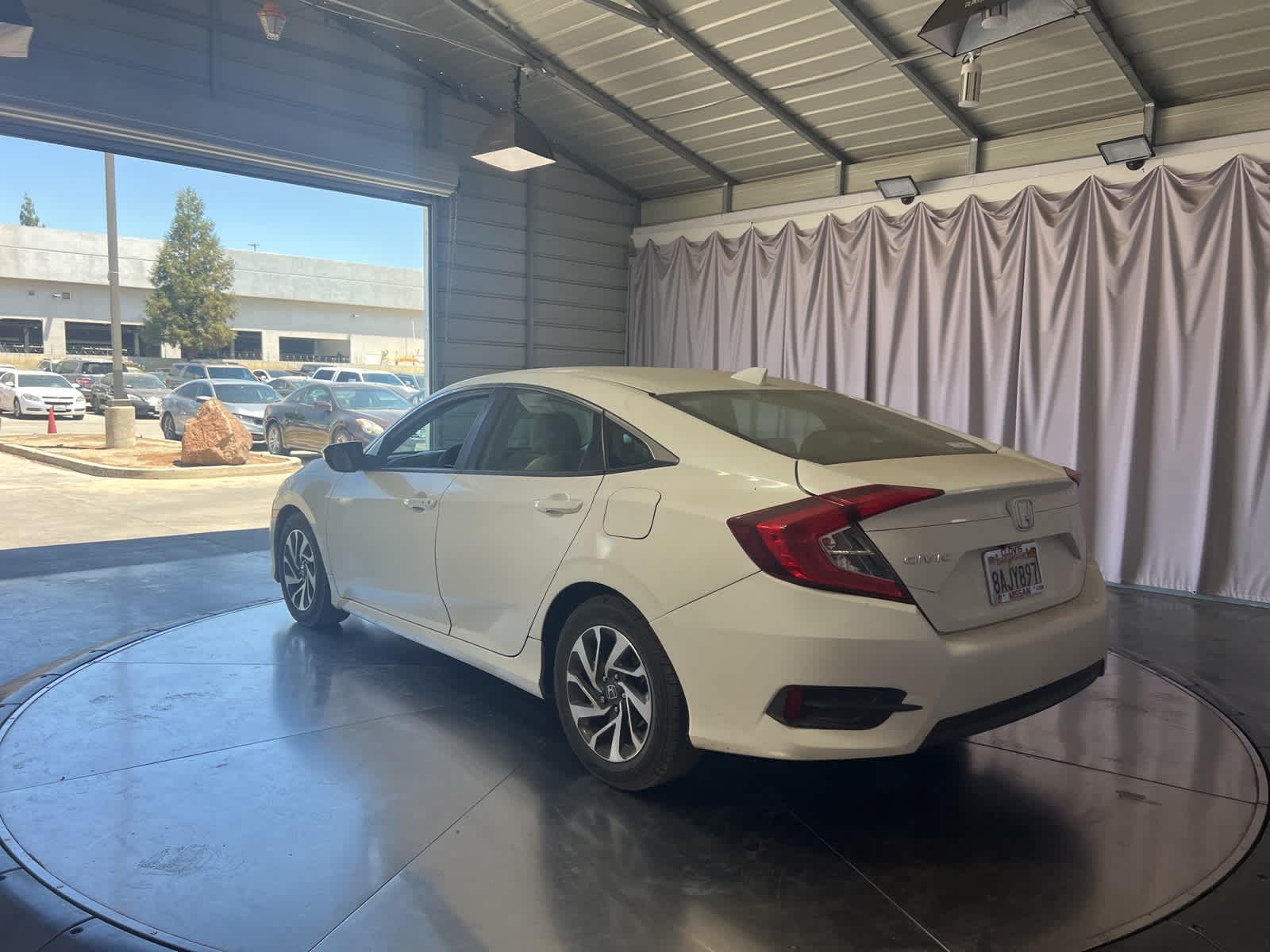 Thumbnail: 2017 Honda Civic - 5