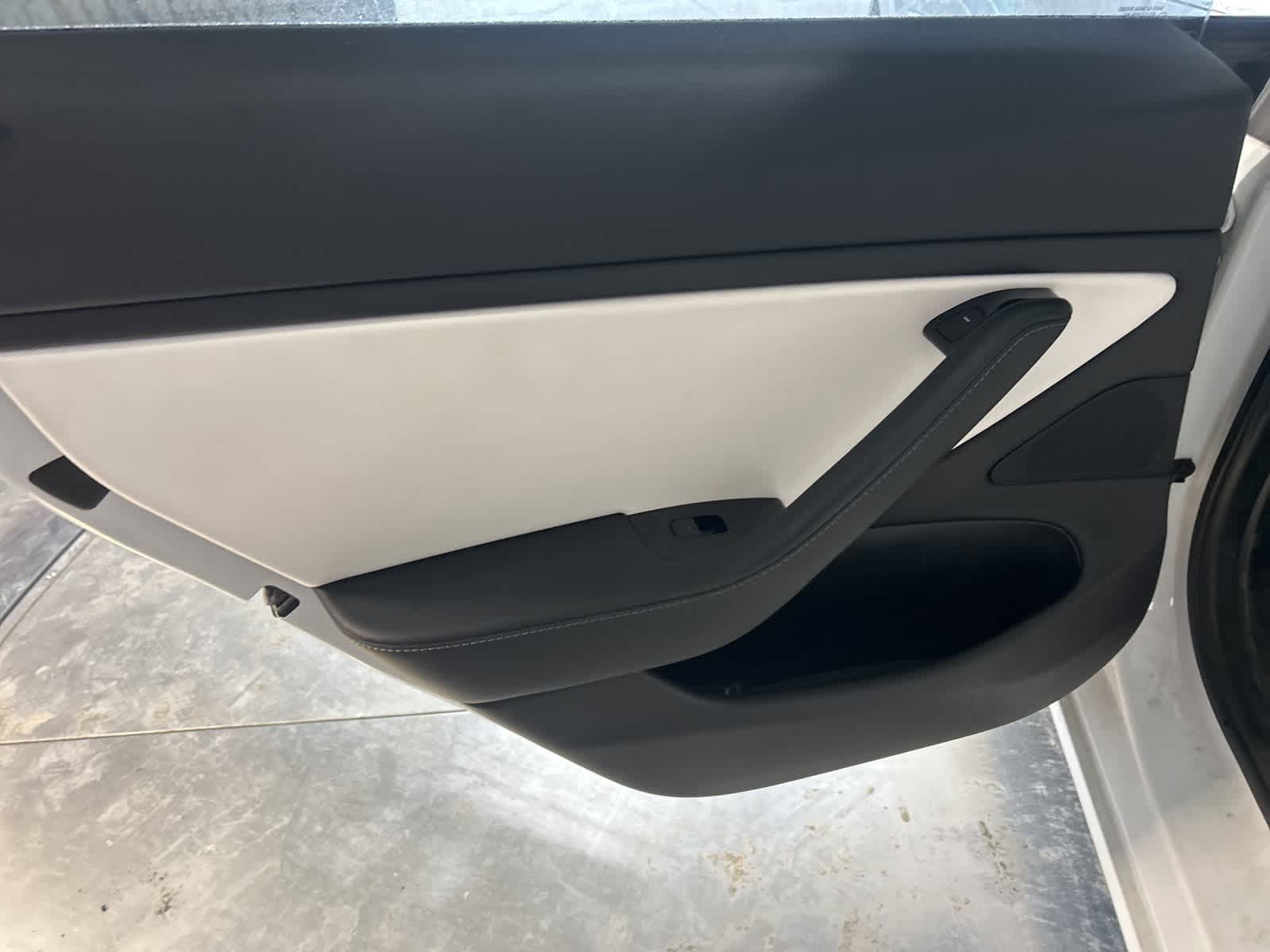 Thumbnail: 2018 Tesla Model 3 - 17