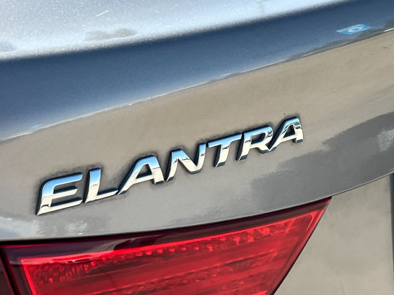 Thumbnail: 2013 Hyundai Elantra - 25