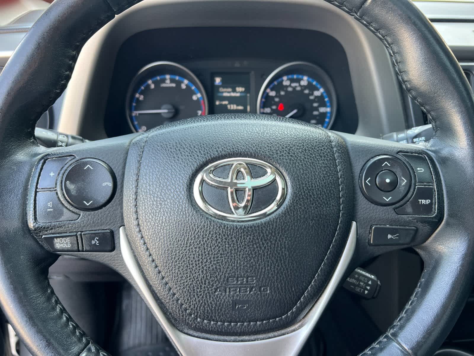 Thumbnail: 2018 Toyota RAV4 - 24