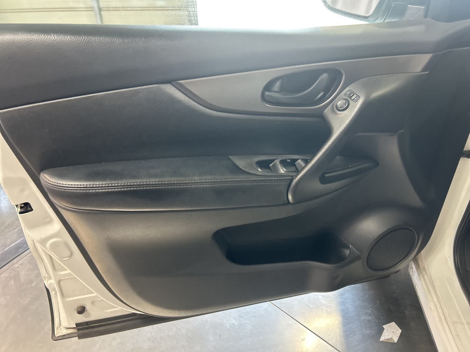 Thumbnail: 2019 Nissan Rogue Sport - 21