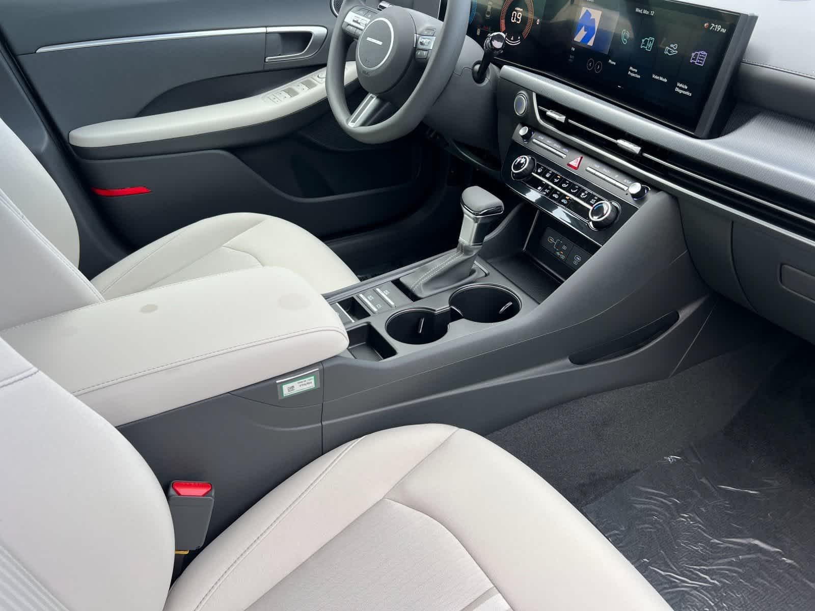 Thumbnail: 2025 Hyundai Sonata - 16