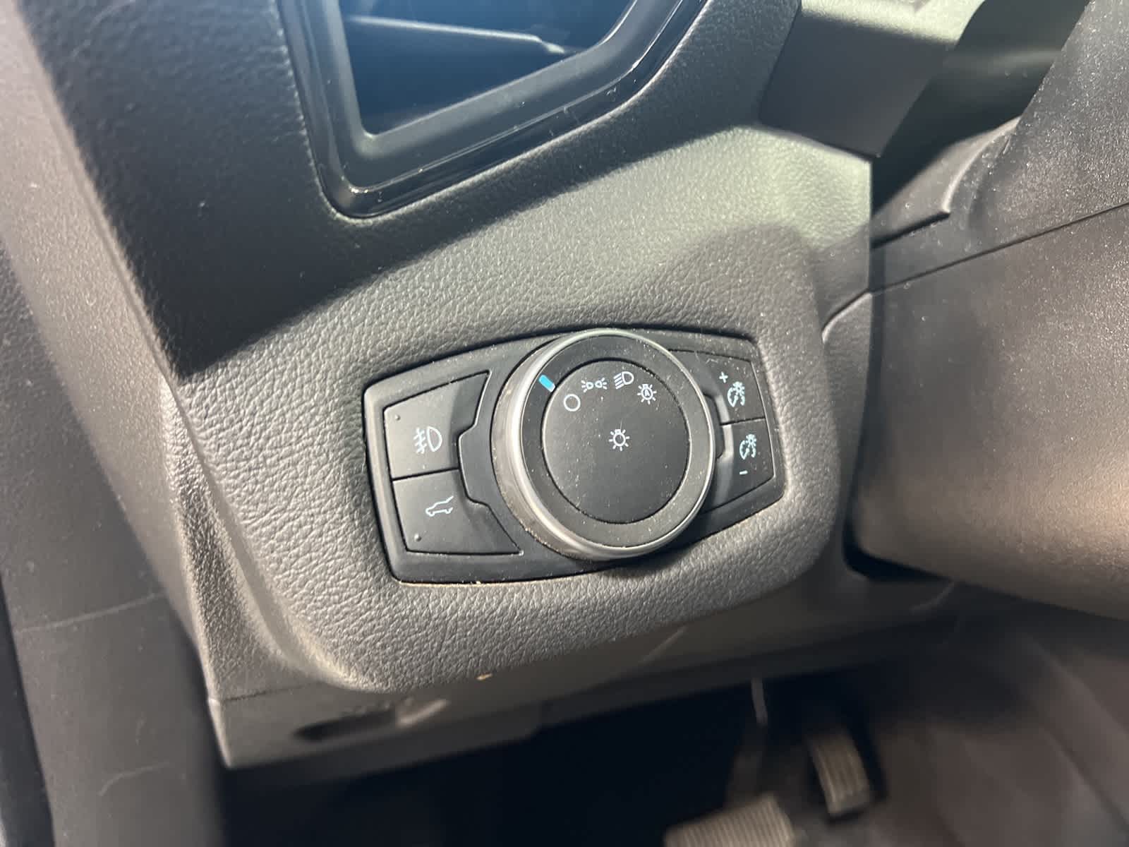 Thumbnail: 2018 Ford Escape - 22