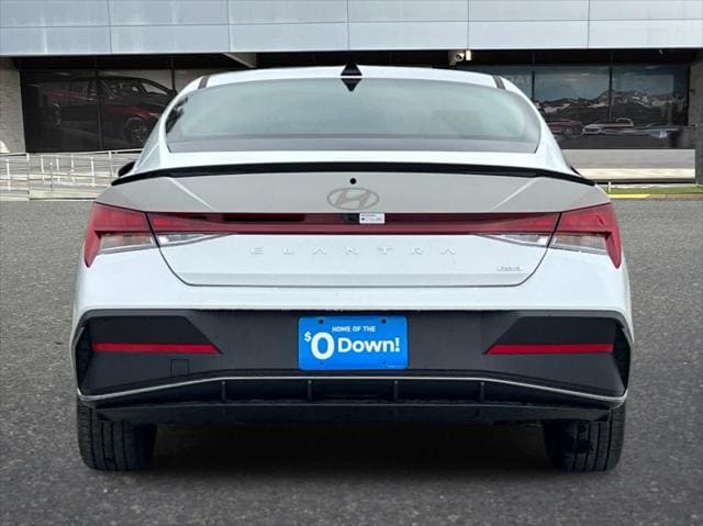 2025 Hyundai Elantra Sport 8