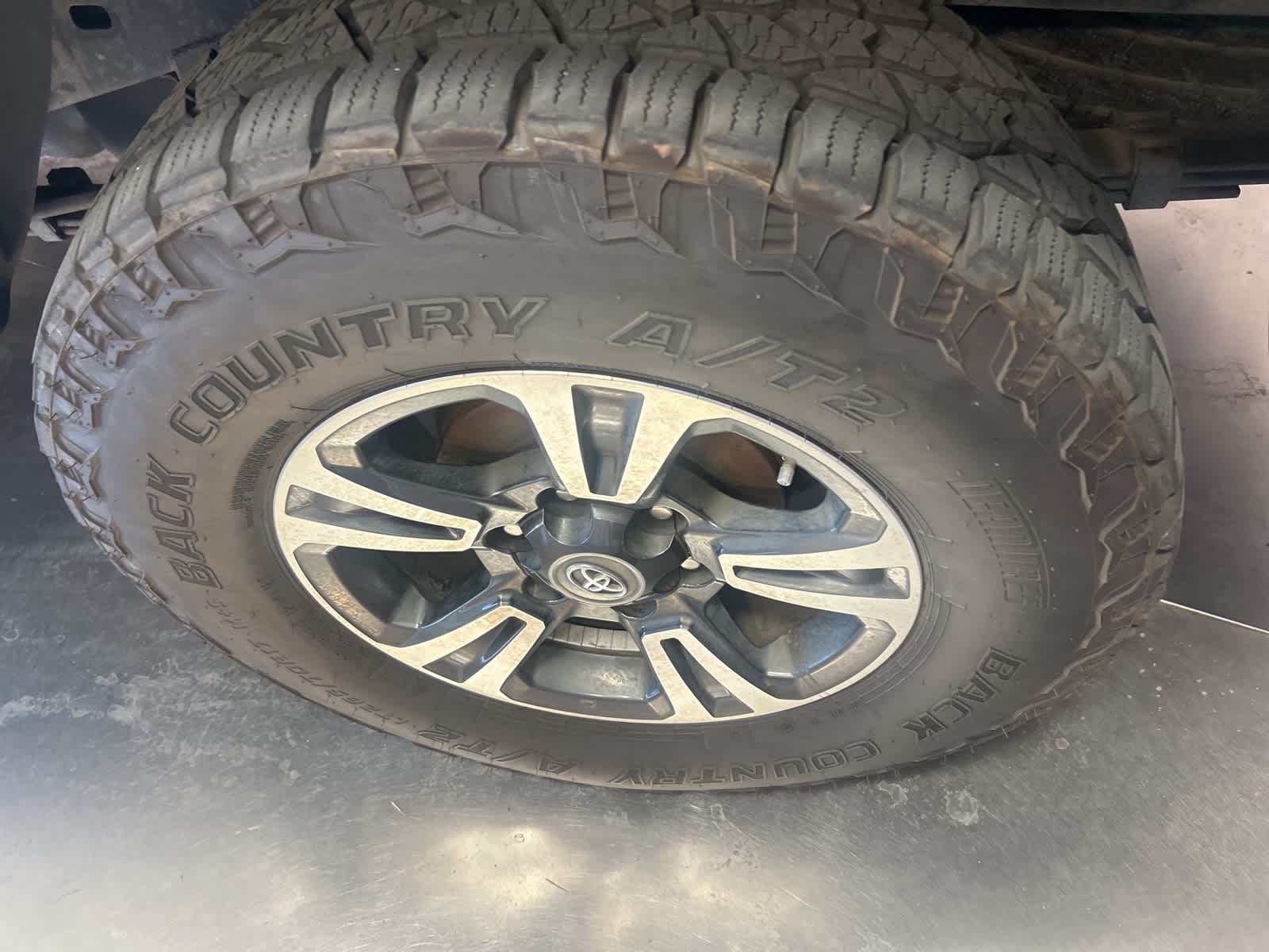 Thumbnail: 2019 Toyota Tacoma - 17