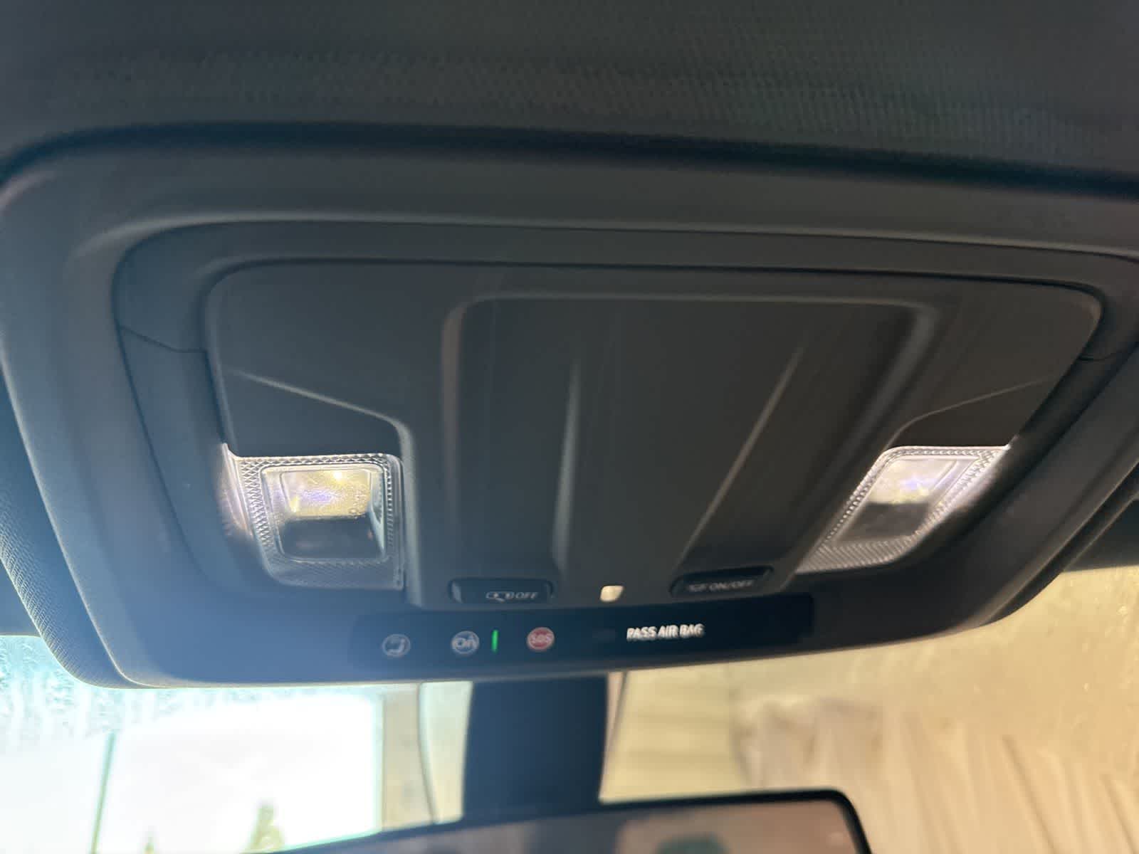 Thumbnail: 2021 Chevrolet Silverado 1500 - 23