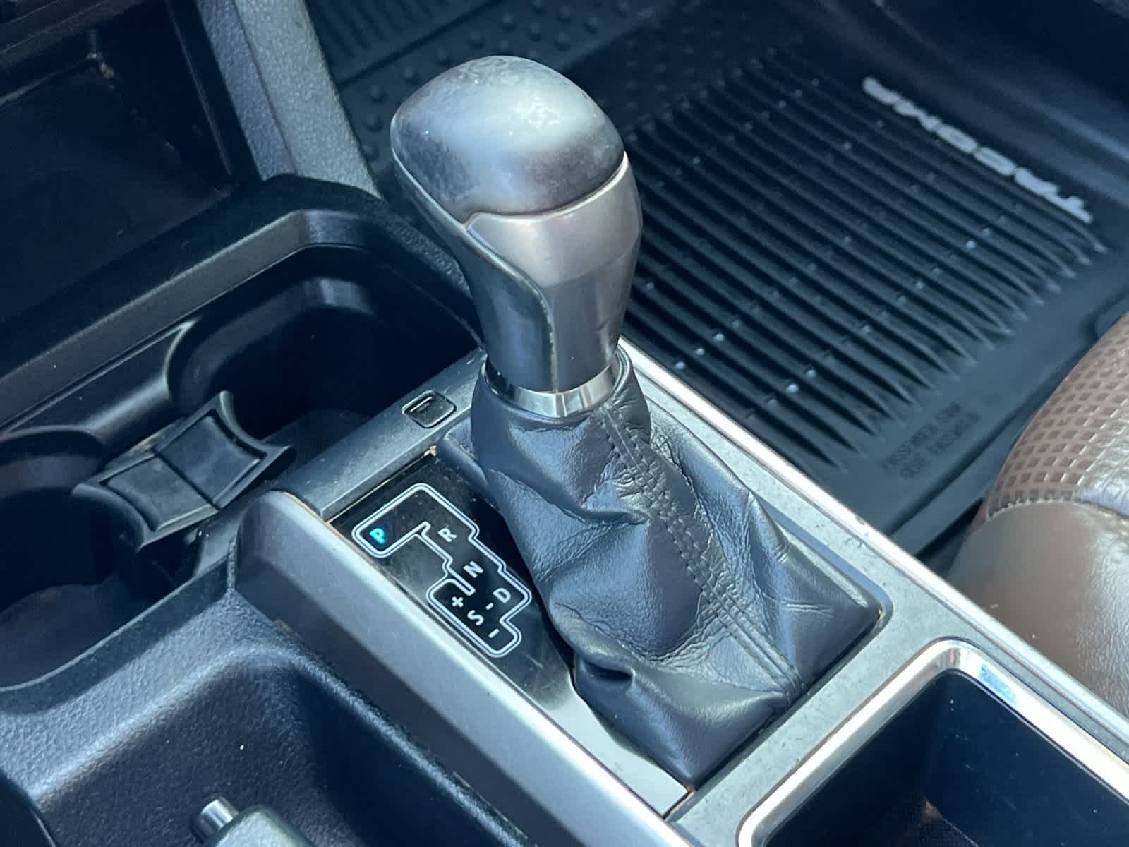 Thumbnail: 2017 Toyota Tacoma - 21