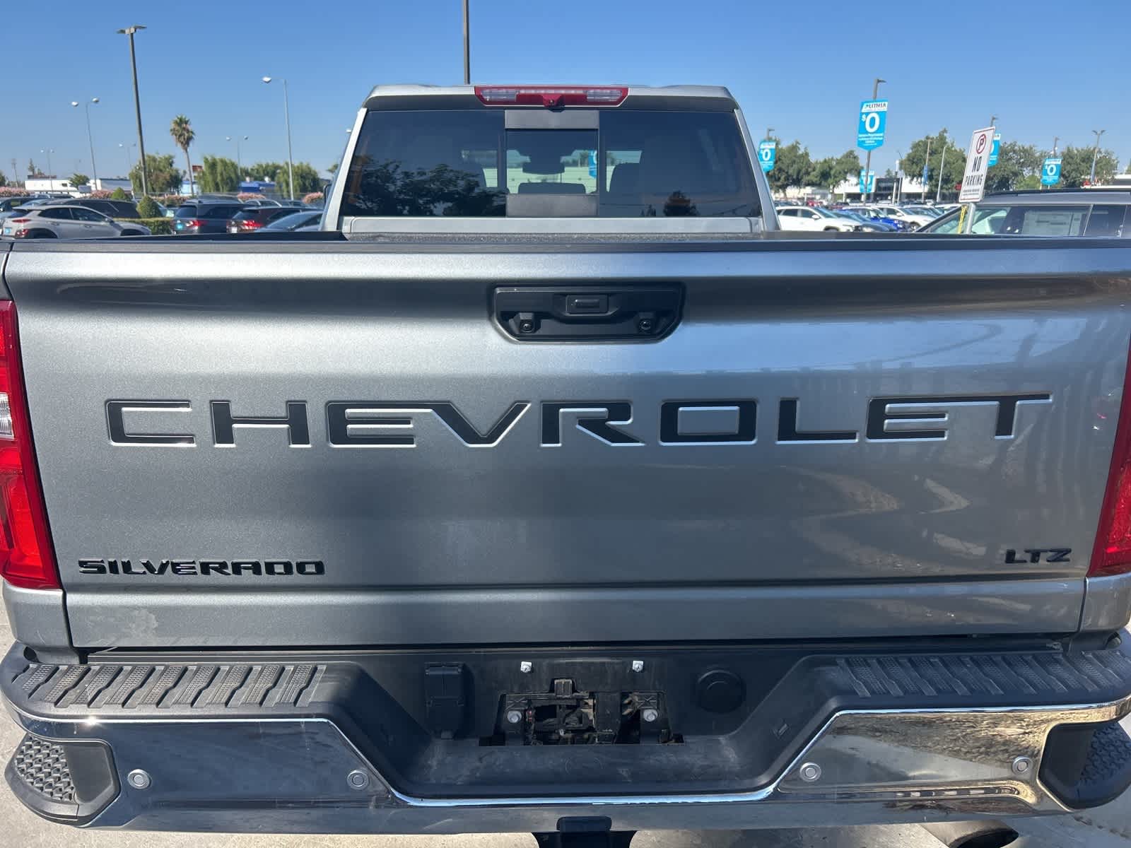 Thumbnail: 2024 Chevrolet Silverado 3500 - 14