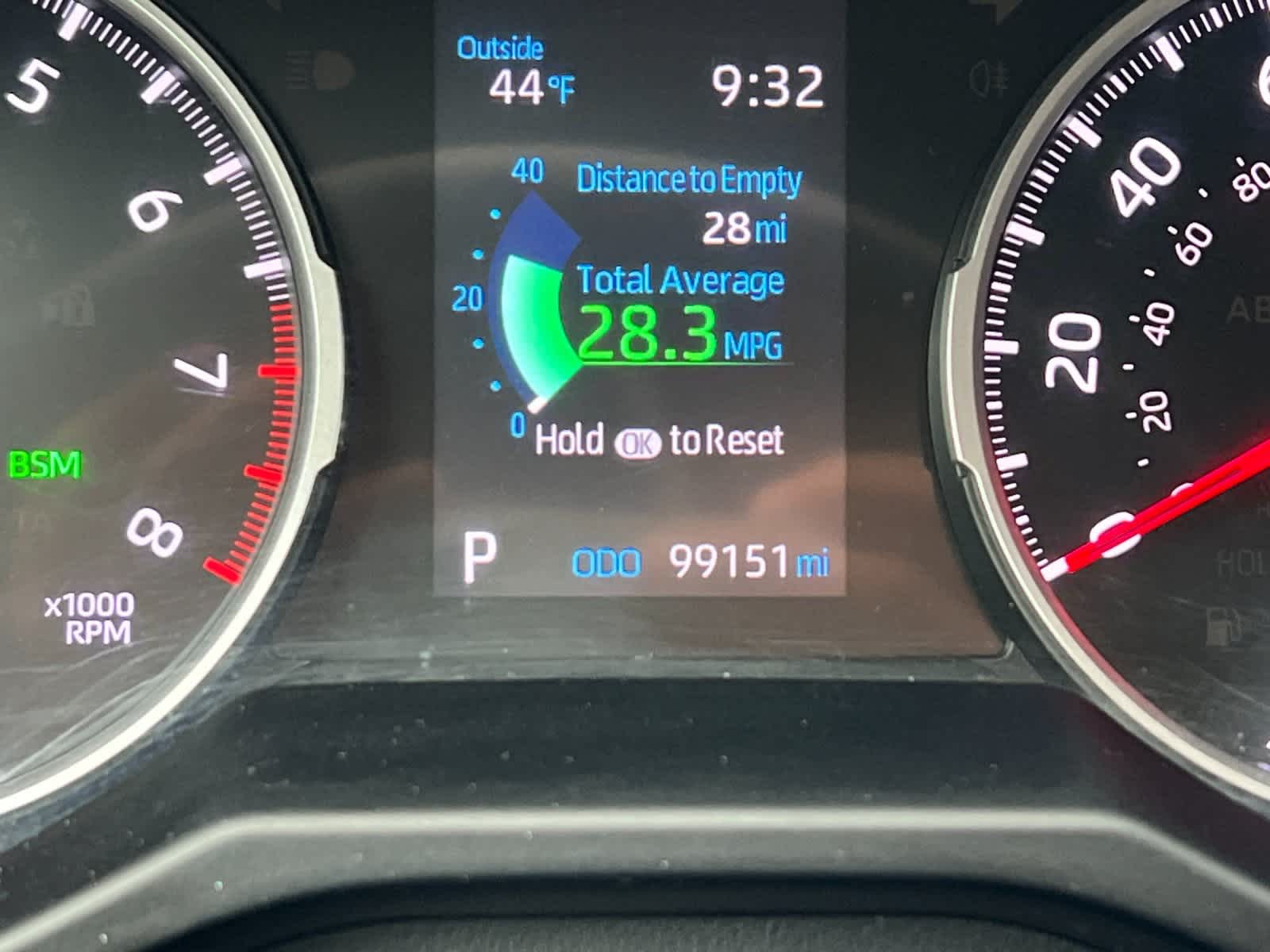 Thumbnail: 2020 Toyota RAV4 - 25