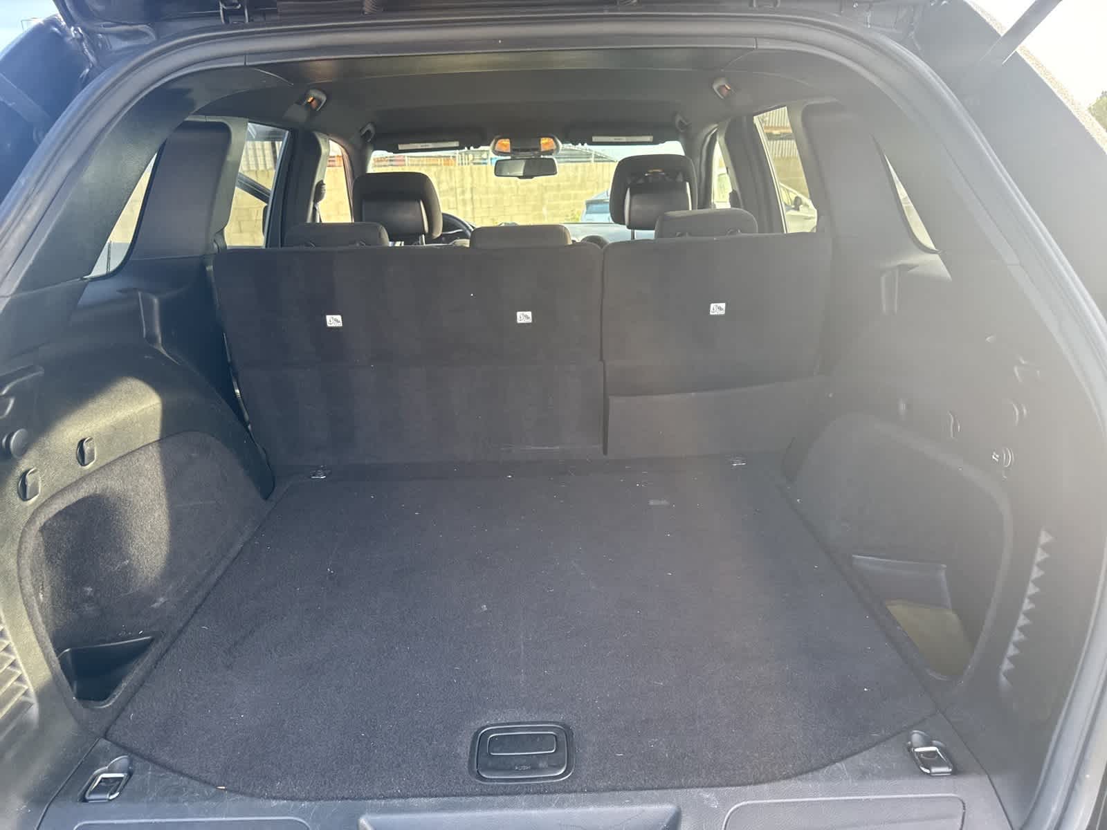 Thumbnail: 2015 Jeep Grand Cherokee - 15