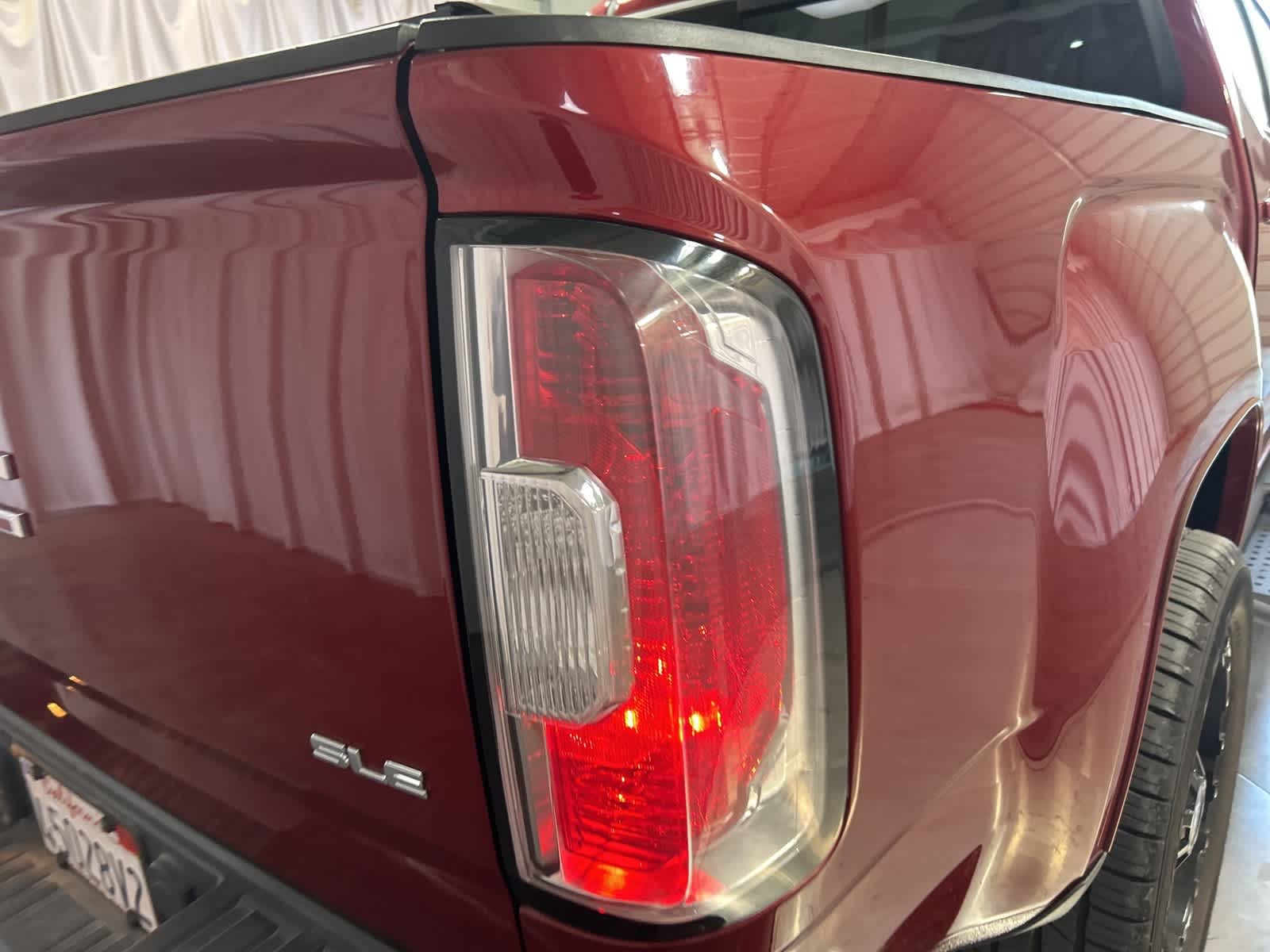 Thumbnail: 2019 GMC Canyon - 10