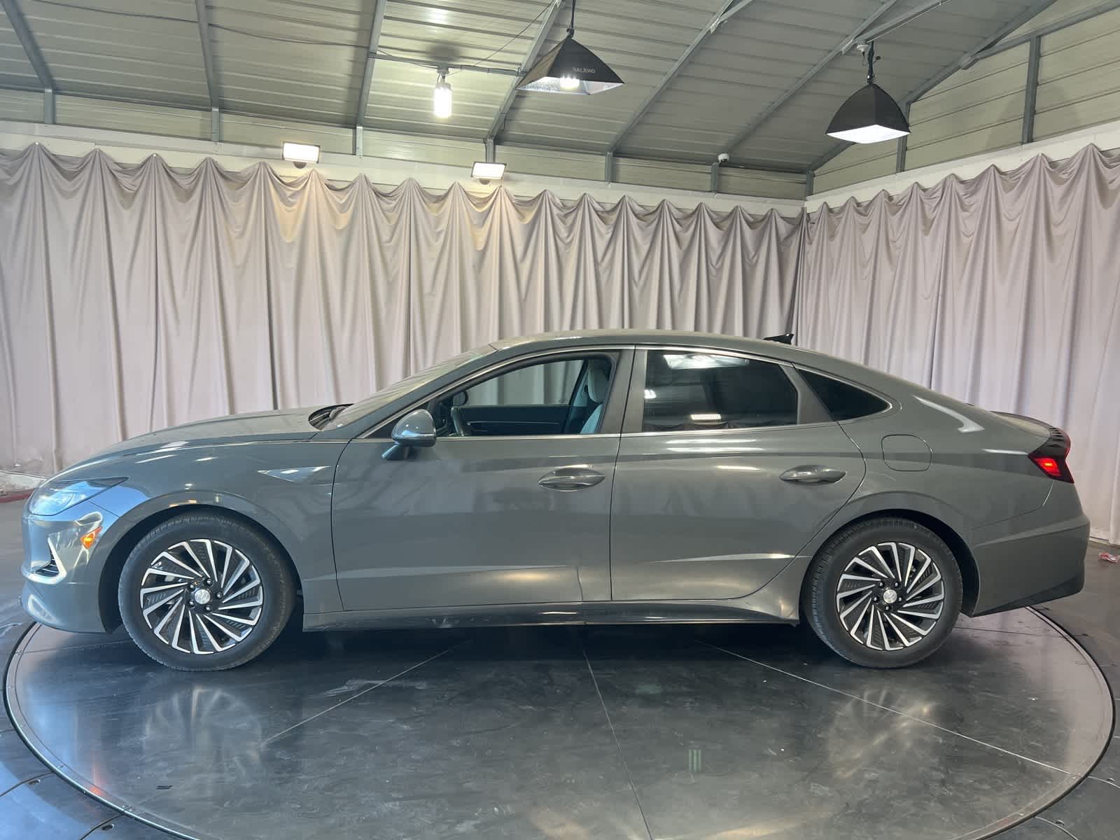 Thumbnail: 2021 Hyundai Sonata - 4