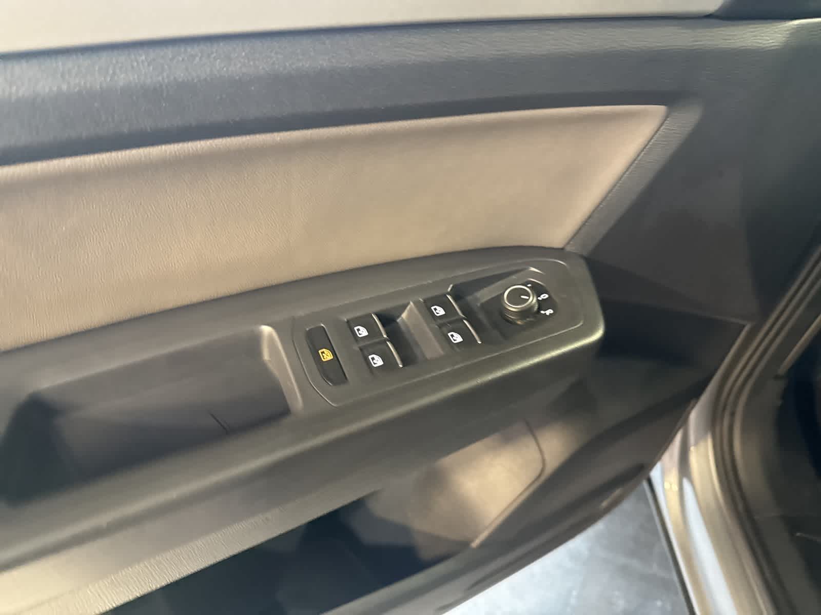 Thumbnail: 2021 Volkswagen Atlas - 13