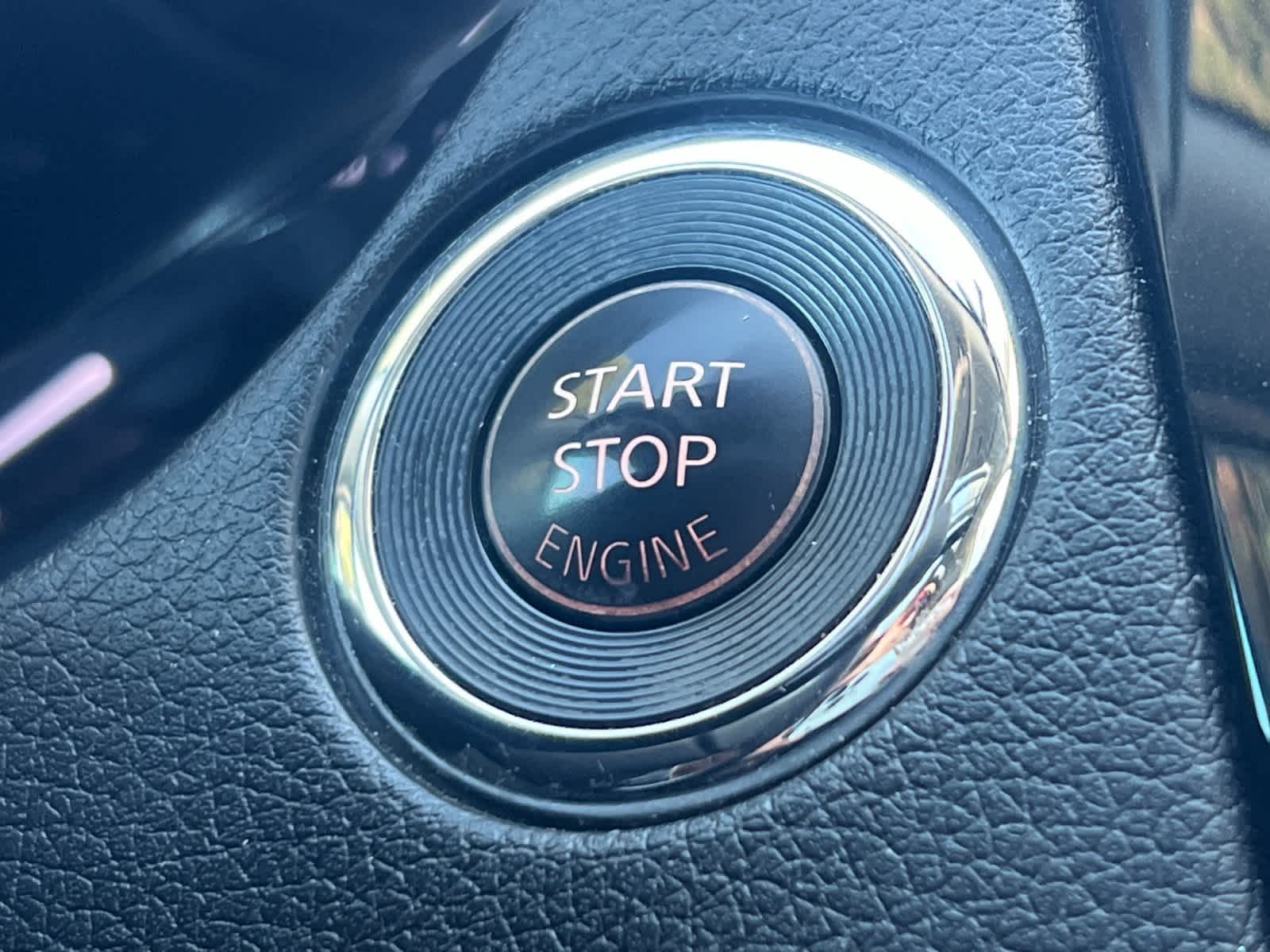 Thumbnail: 2016 Nissan Rogue - 23