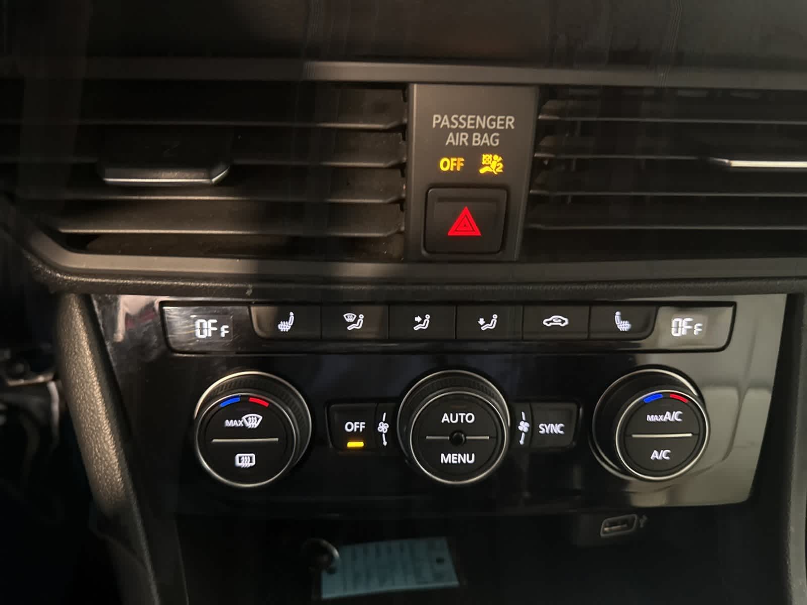 Thumbnail: 2019 Volkswagen Jetta - 25