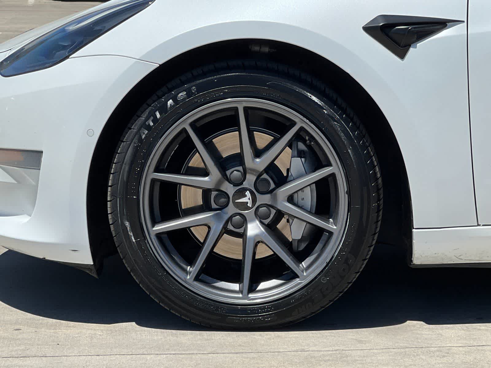 Thumbnail: 2021 Tesla Model 3 - 26